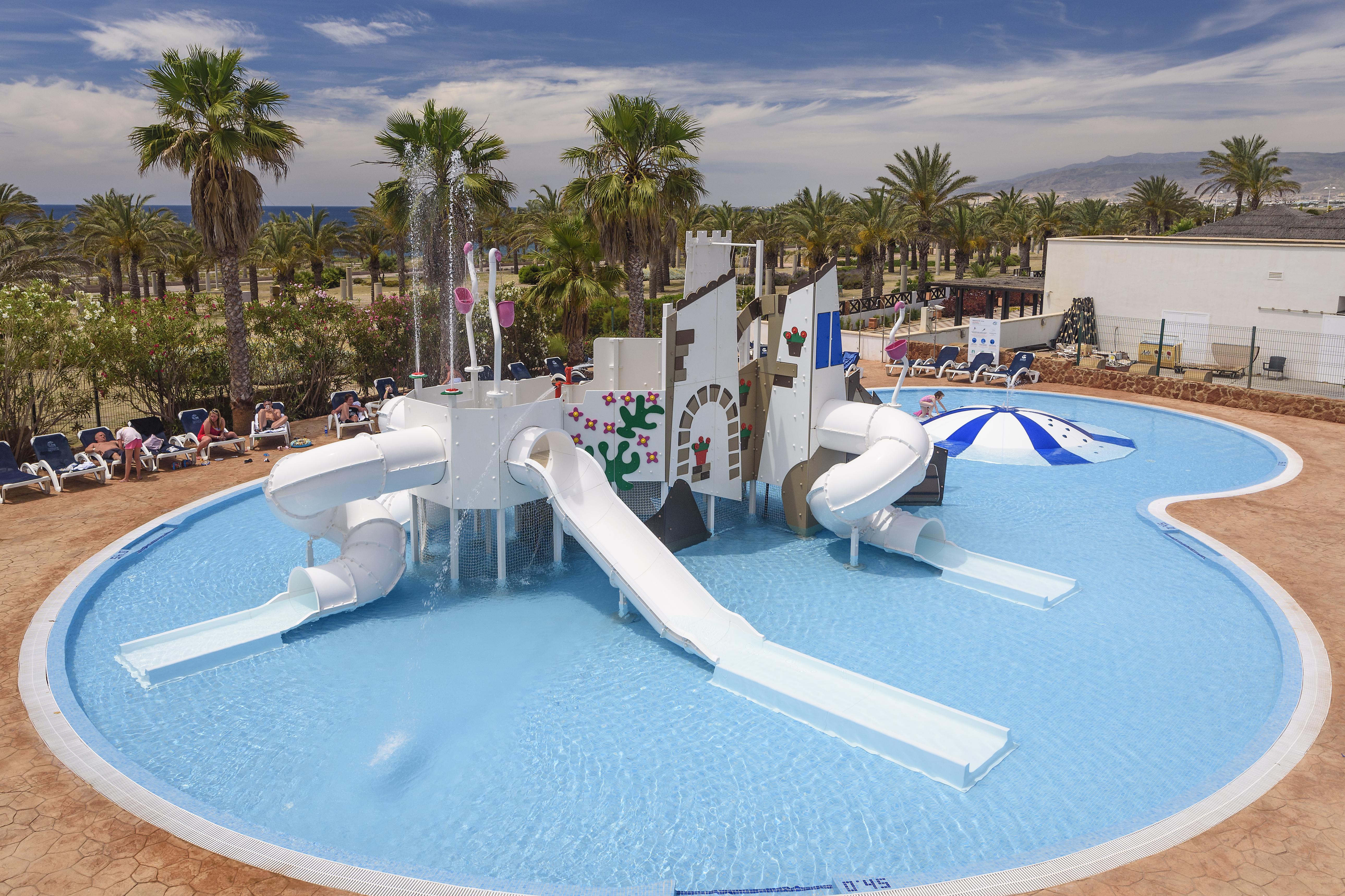 Cabogata Beach Hotel Retamar  Εξωτερικό φωτογραφία A water park in Benidorm, Spain