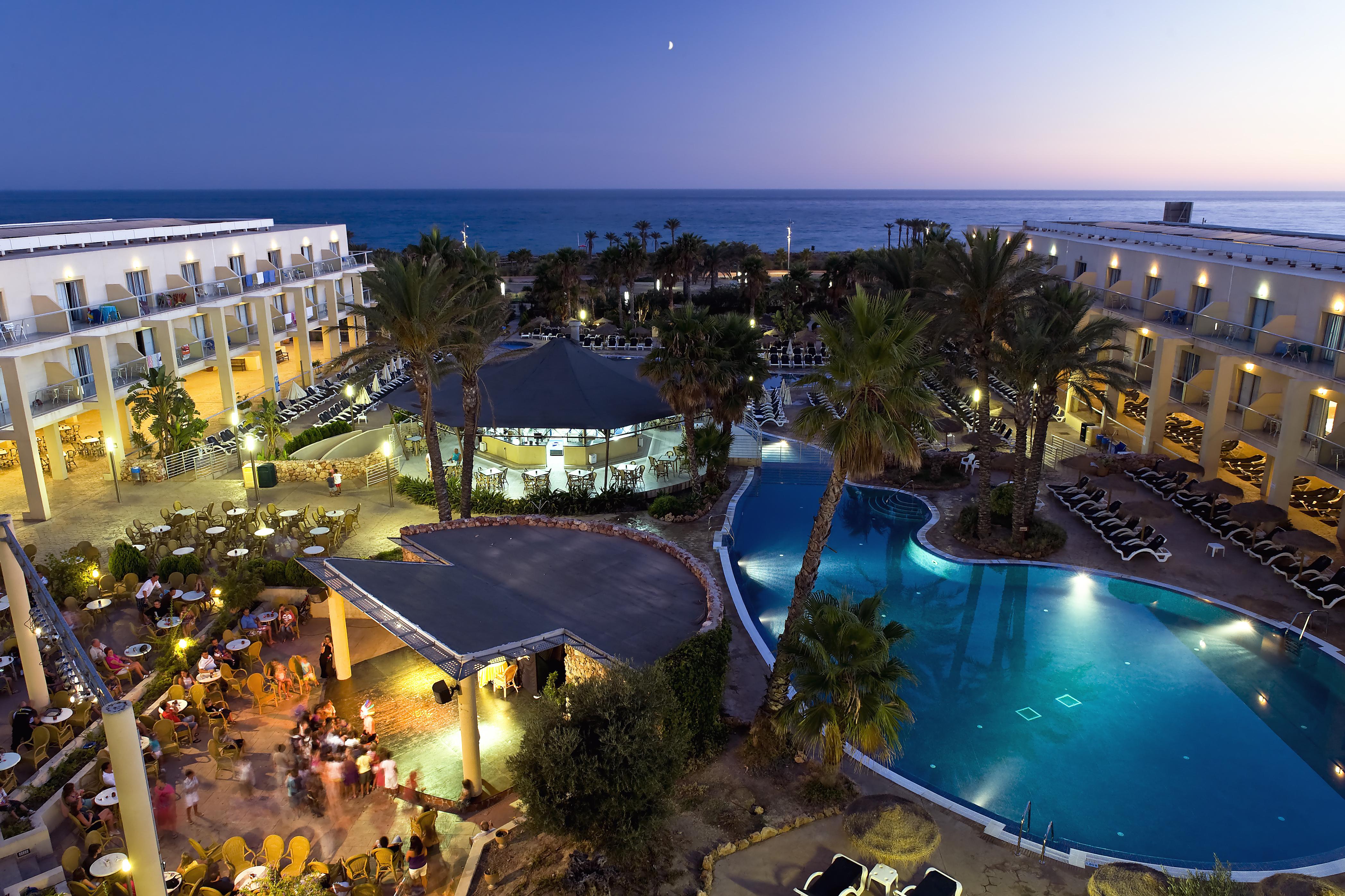 Cabogata Beach Hotel Retamar  Εξωτερικό φωτογραφία The Leonardo Village Hotel