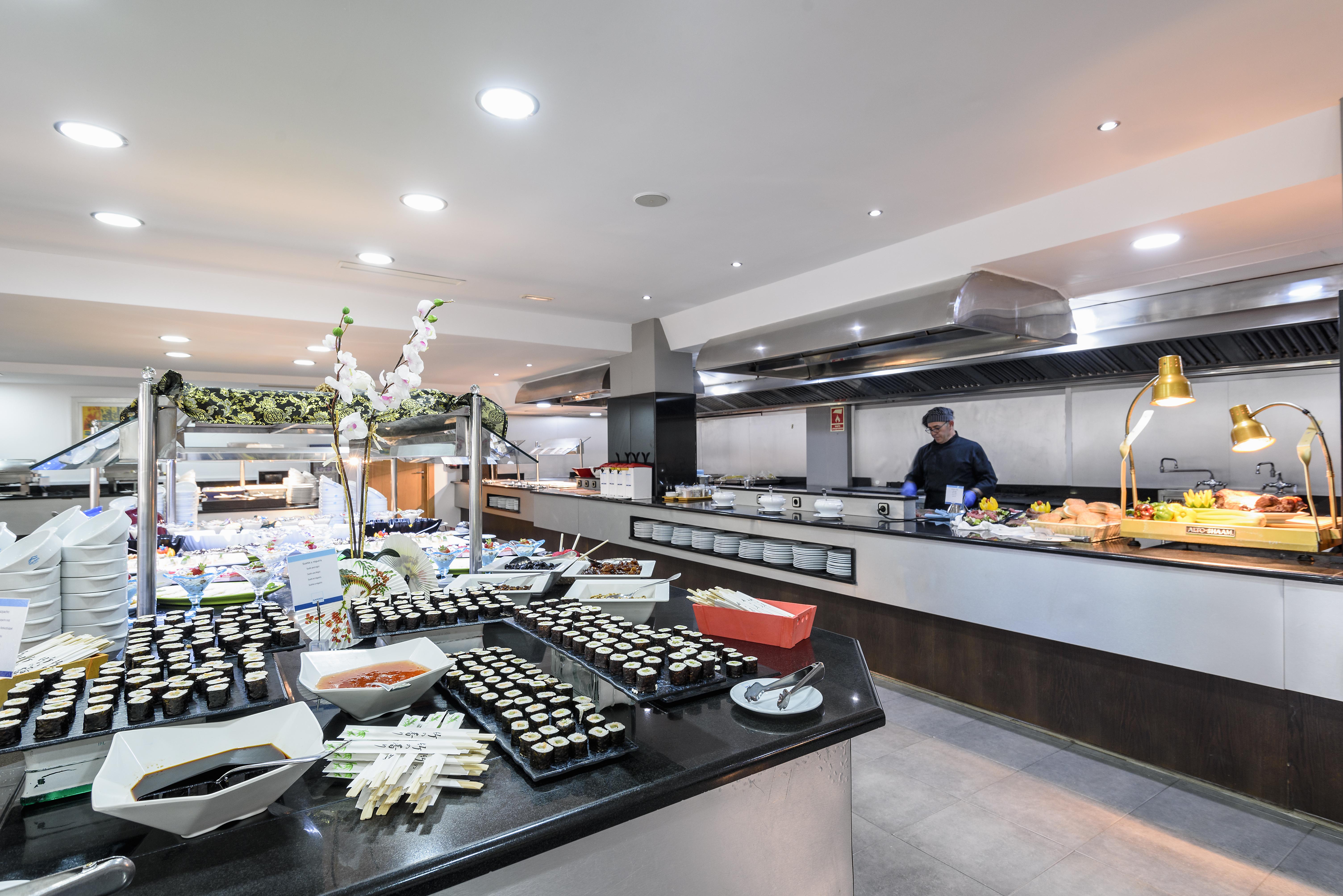 Cabogata Beach Hotel Retamar  Εξωτερικό φωτογραφία Buffet at a hotel